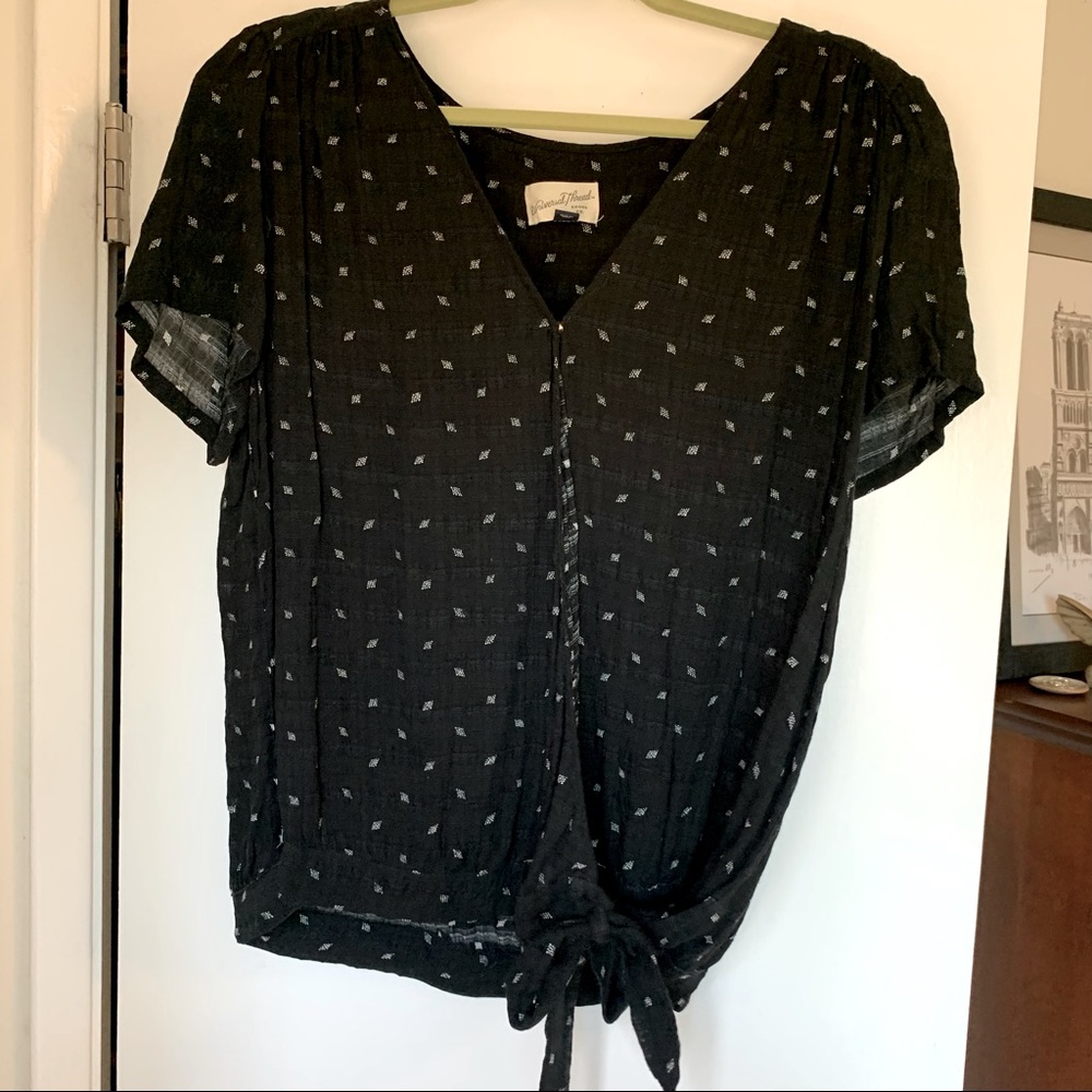 XL wrap shirt from Universal Thread